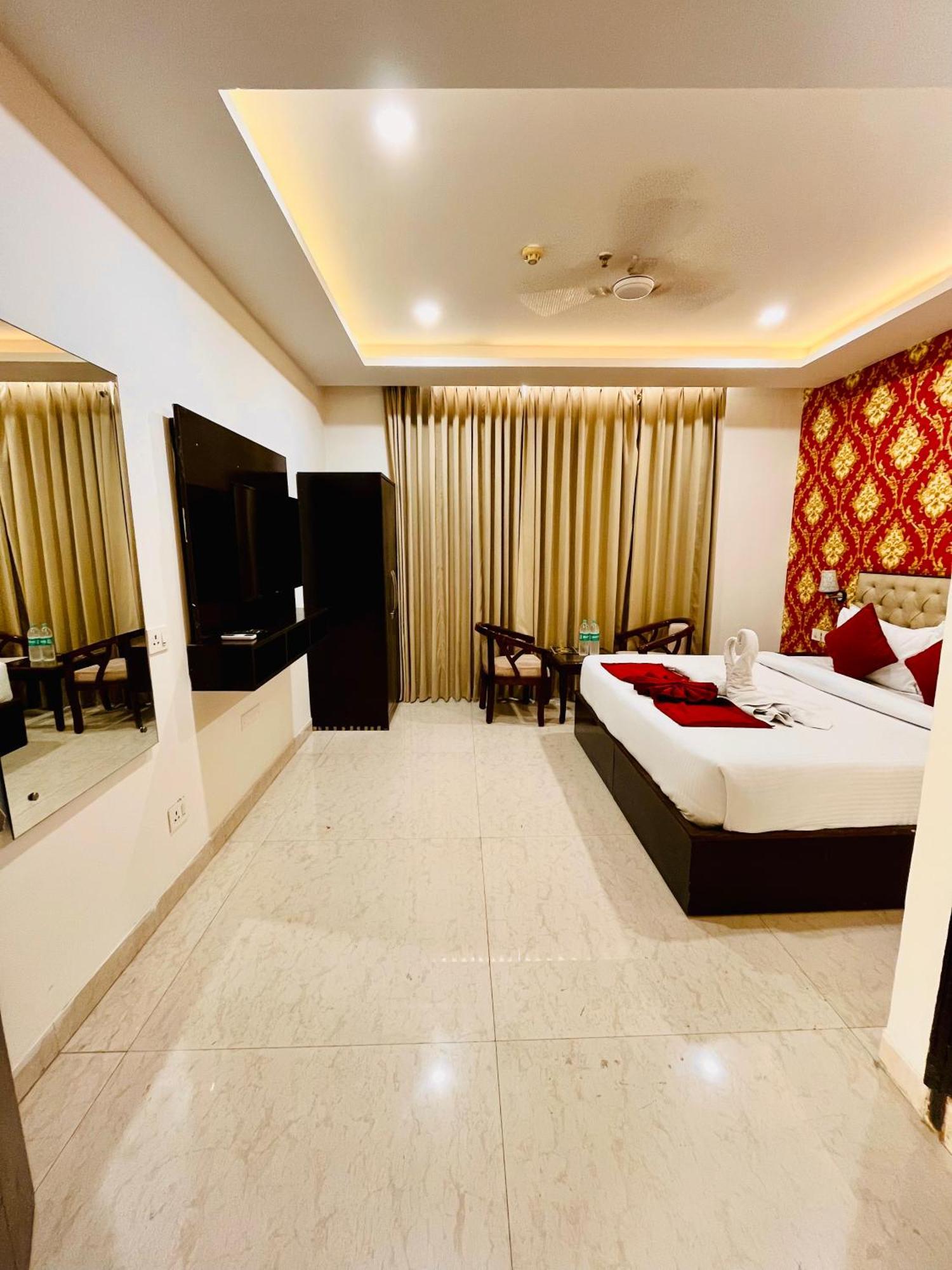 Hotel Northview Park By Lycoris !! Top Rated & Most Awarded Property In Tricity Zirakpur Eksteriør billede