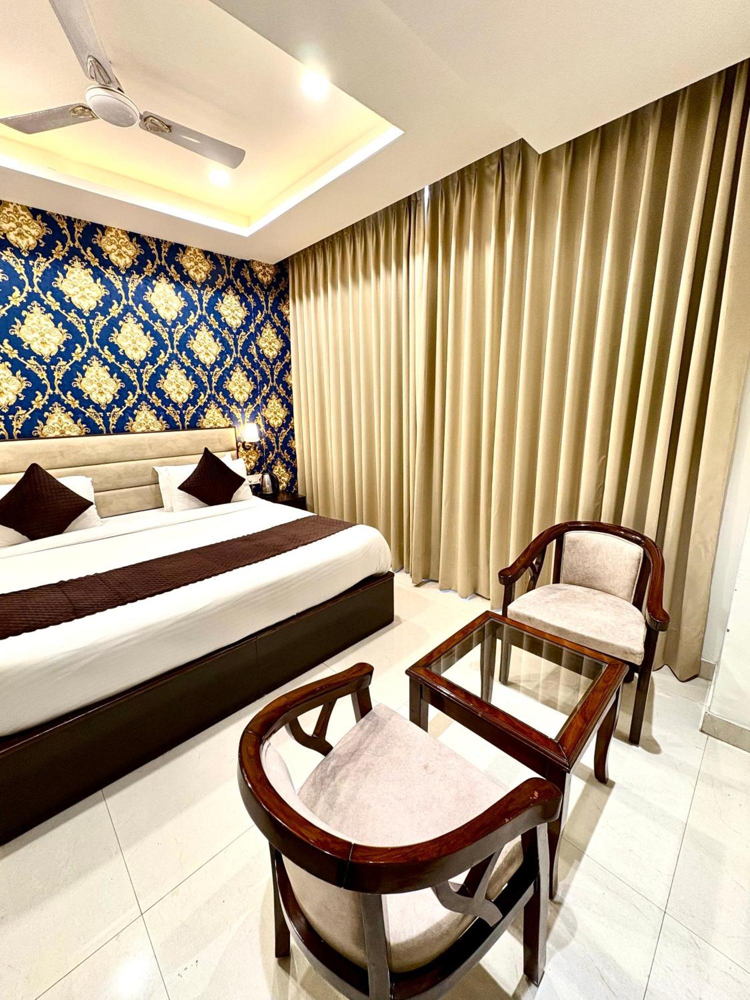 Hotel Northview Park By Lycoris !! Top Rated & Most Awarded Property In Tricity Zirakpur Eksteriør billede