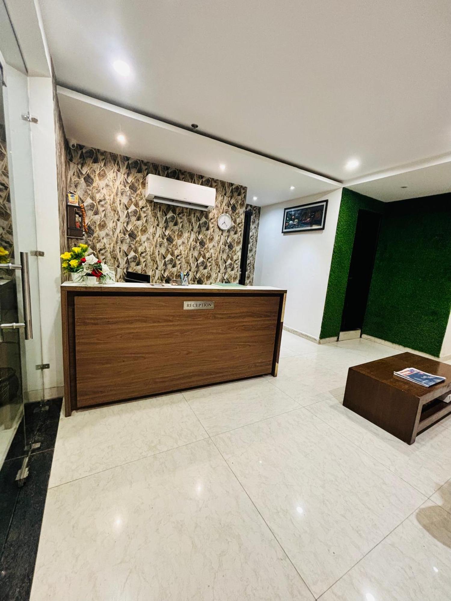 Hotel Northview Park By Lycoris !! Top Rated & Most Awarded Property In Tricity Zirakpur Eksteriør billede