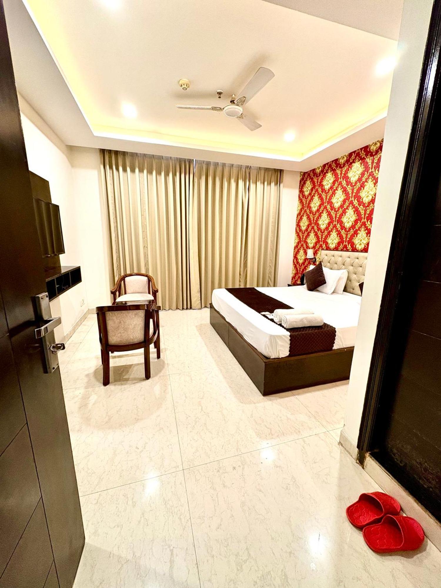 Hotel Northview Park By Lycoris !! Top Rated & Most Awarded Property In Tricity Zirakpur Eksteriør billede