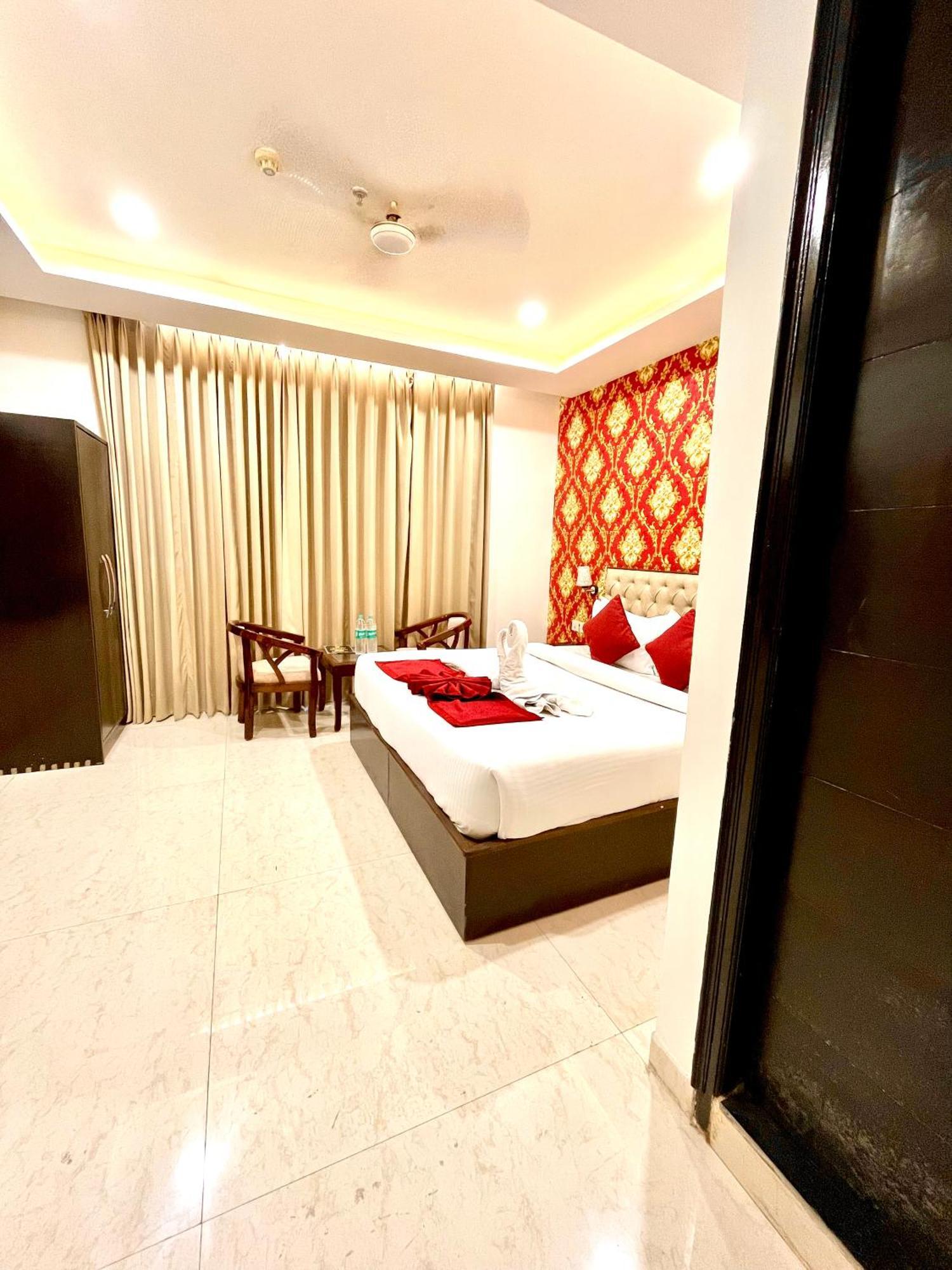 Hotel Northview Park By Lycoris !! Top Rated & Most Awarded Property In Tricity Zirakpur Eksteriør billede